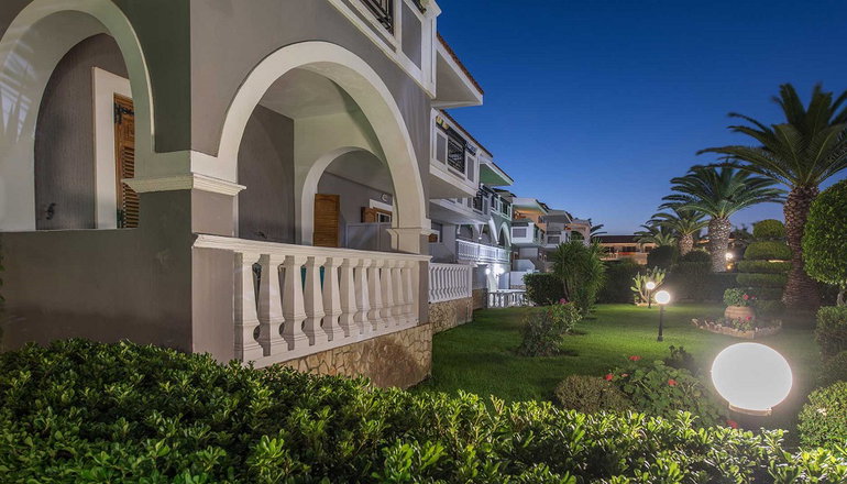 4* Golden Sun Hotel
